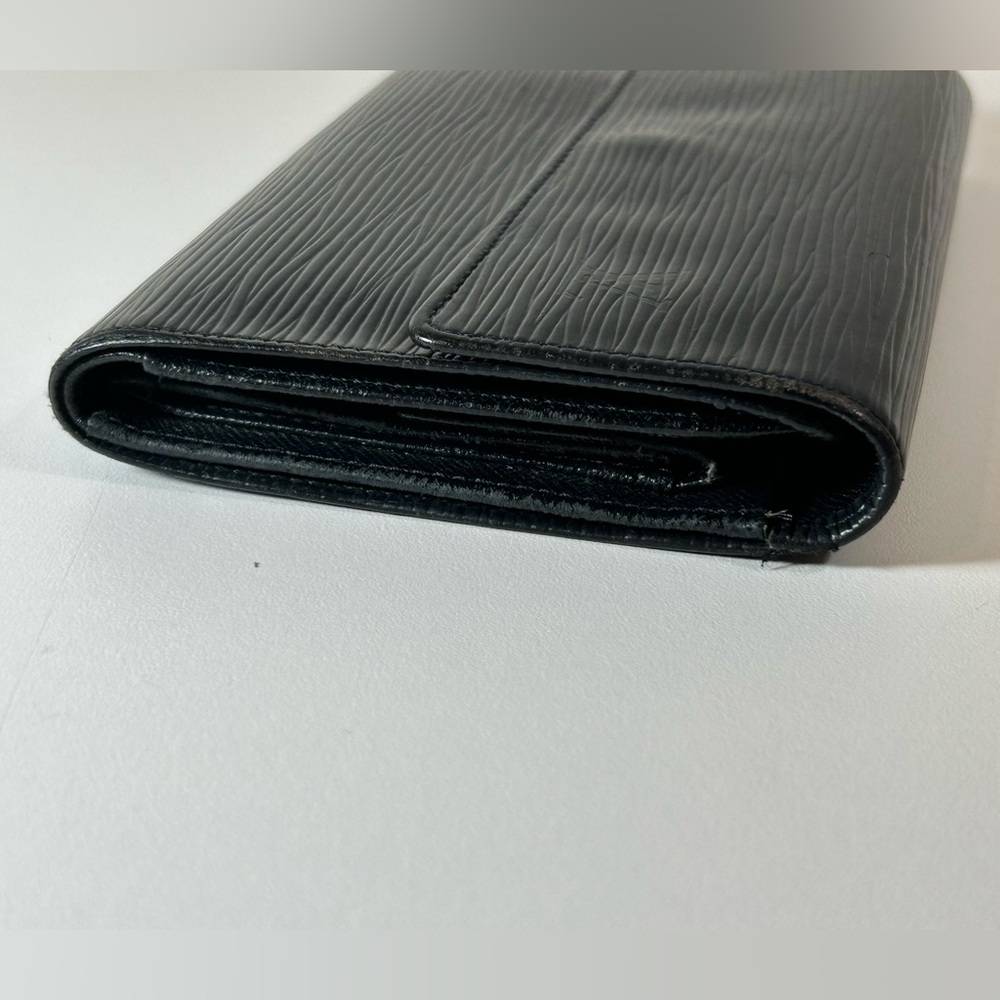 Louis Vuitton Porte Tresor International wallet in black Epi leather - Picture 3 of 16